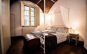 Innpisarentals 2 - Pisa Shabby Flat